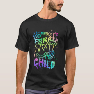 Någons vilda barn Småbarnsflicka och -pojke Roligt T Shirt