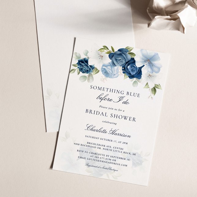 Något blått innan jag gör Blommigt Möhippa Inbjudningar (Something Blue Before I Do Watercolor Floral Script Bridal Shower Invitation)