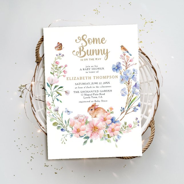 Några Bunny Wildblommor Garden Cute Baby Shower Inbjudningar (some bunny baby shower invitation enchanted garden woodland forest spring easter wildflowers)