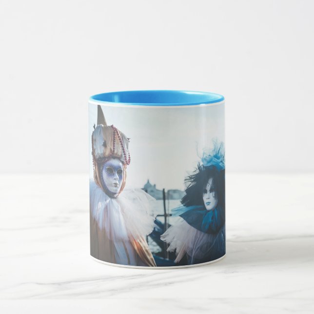 Några karnevalsmasker i Venedig, Italien Mugg (Center)