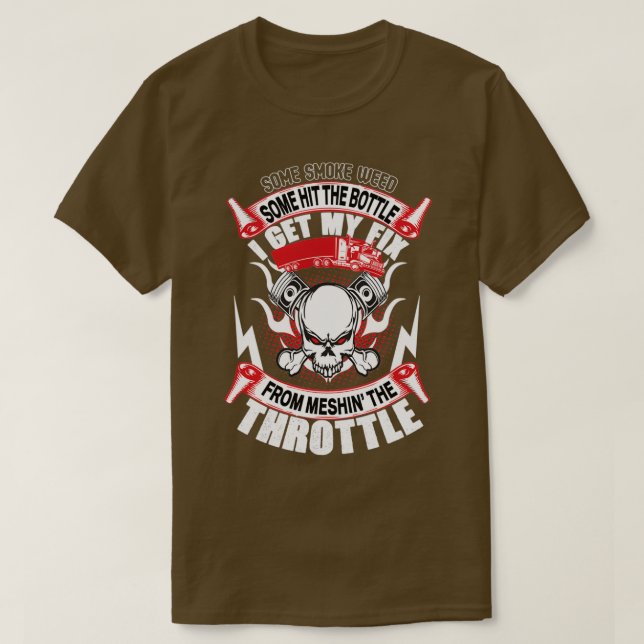 Några slå flaska från maskhin i gaspedalen t shirt (Design framsida)