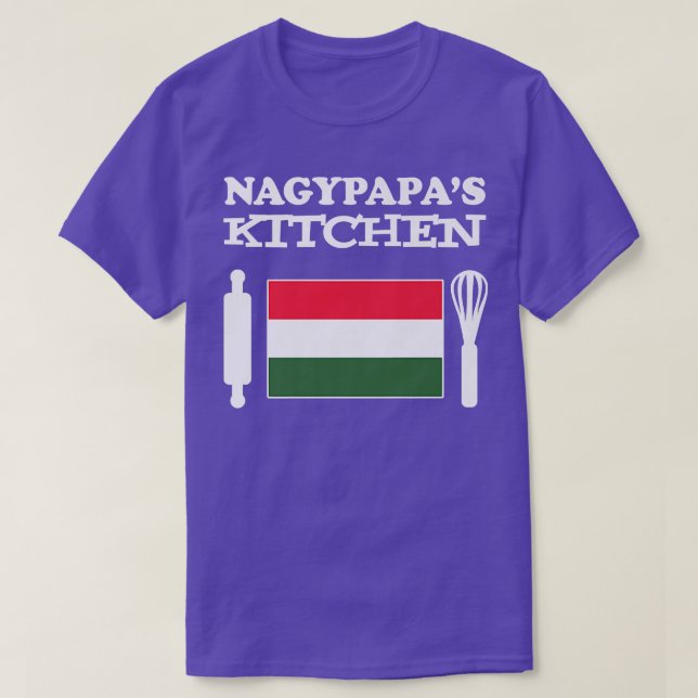 Nagypapa's Kitchen Hungarian Grandpa  T Shirt (Design framsida)