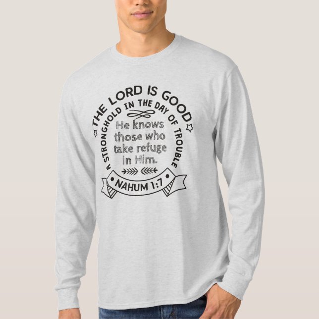 Nahum 1 7 Design T Shirt (Framsida)