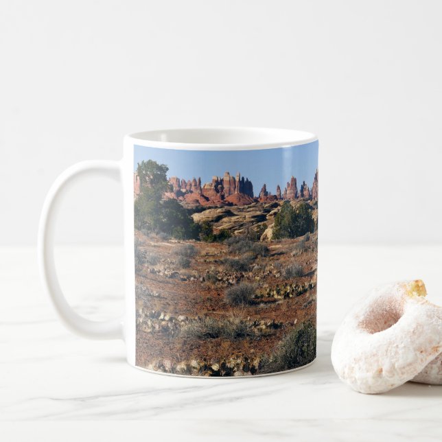 Nålar från Pothole Point Trail vid Canyonlands Kaffemugg (Med munk)