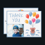 Nalle Ballogs Kids Photo Birthday Tack  Vykort<br><div class="desc">Cute Nalle Balloons Kids Photo Birthday Tack för vykortet. Cute teckning i en nalle med färgstarka ballonger och moln på blå bakgrund. Lägg till foto,  text och namn.</div>
