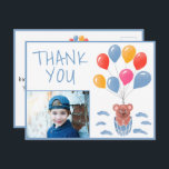Nalle Ballogs Kids Photo Birthday Tack  Vykort<br><div class="desc">Cute Nalle Balloons Kids Photo Birthday Tack för vykortet. Cute teckning i en nalle med färgstarka ballonger och moln på blå bakgrund. Lägg till foto,  text och namn.</div>