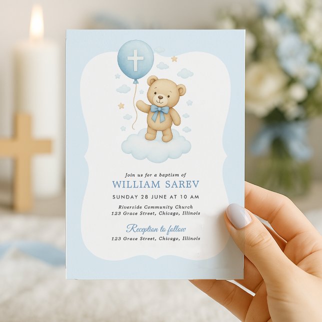 Nalle Baptism-inbjudan till pojke Inbjudningar (Sweet teddy bear baptism invite with cross balloon – hand-held design for baby boy celebration)