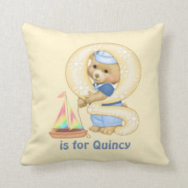 Nalle Brev Q Monogram Pillow Kudde