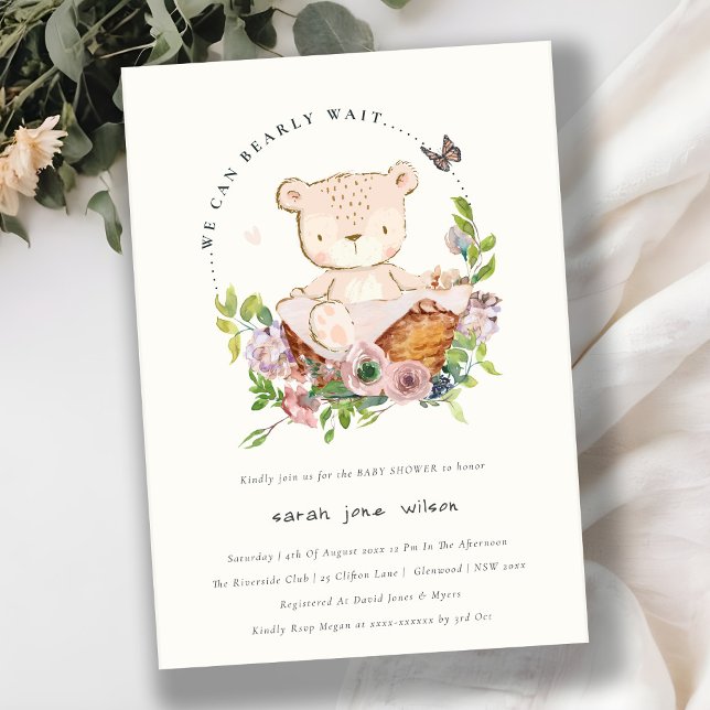 Nalle i Blomsterbabyskor för Rosa i Basket Inbjudningar (Skapare uppladdad)