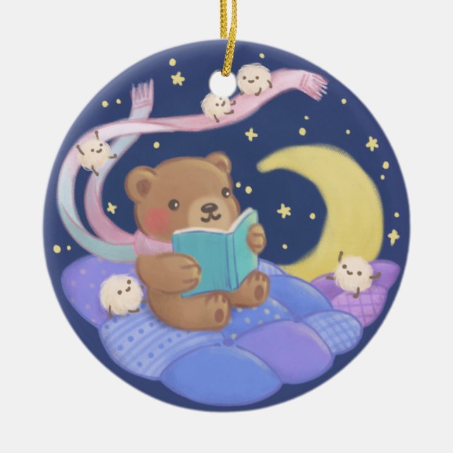 Nalle Läsning med fluffy Monsters Illustration Julgransprydnad Keramik (Framsidan)