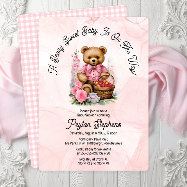 Nalle Picnic Beary Sweet Baby Shower Inbjudningar ("A Beary Sweet Baby Is On The Way!" Teddy Bear Pink Picnic Girl Baby Shower Invitation Print | Digi)