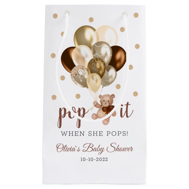 Nallen kopplar den när hon slår på babyskor (Framsidan)