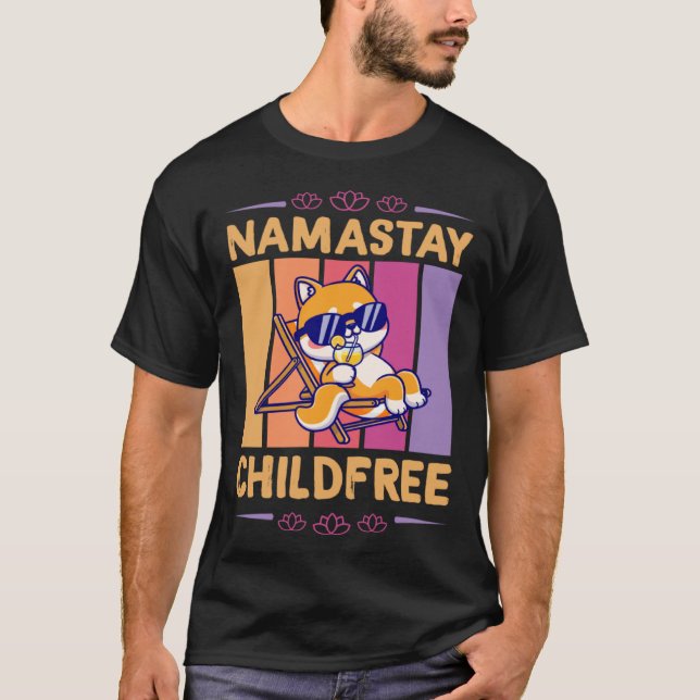 Namastay Childfree Nomaste Yoga Lotus Flower Beach T Shirt (Framsida)