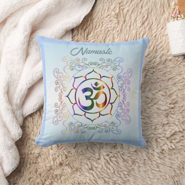 Namaste Aum (Om) Lotus Prismatic Ornamental Kudde (Filt)