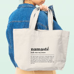 Namaste definition Yoga Modern Minimal Meditation Jumbo Tygkasse<br><div class="desc">Namaste definition Yoga Modern Minimal Meditation Tea Coffee Mugg har en enkel utformning av en textdefinition av "namaste" i modern skripttypografi. Perfektens gåva till yoga älskare,  födelsedag,  jul,  Mors dag med mera. Designad av © Evco Studio www.zazzle.com/store/evcostudio</div>