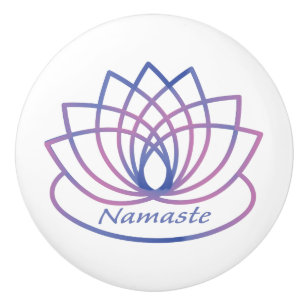 Namaste Lila och Rosa Lotus Flower Knopp