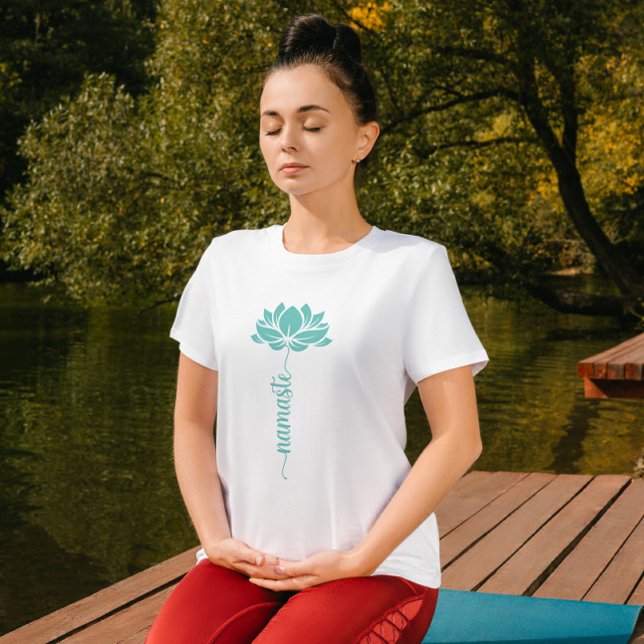 Namaste svart Lotus Flower Modern-skript T Shirt (Skapare uppladdad)