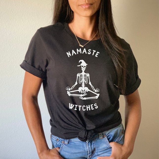 Namaste Witches Funny Halloween-design T Shirt (Skapare uppladdad)