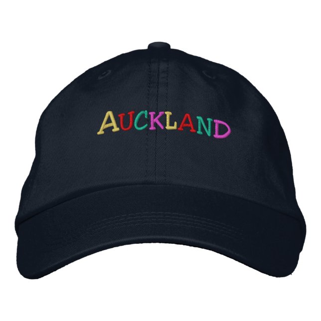 Namedrop Nation_Auckland med flera färgader Broderad Keps (Framsida)
