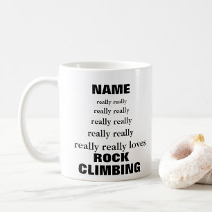 Namn älskar verkligen att klättra på stenar kaffemugg