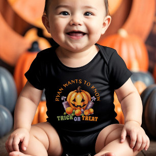 Namn Bus eller godis Roligt Pumpkin Halloween Cand T Shirt