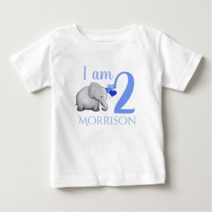 Namn för baby med hjärtfelelefantanpassningsbar t shirt