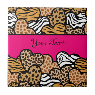 Namn i Girly Rosa Playful Animal Print Hearts Kakelplatta