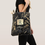 Namn & Monogram, Guld Box, Black & Guld Marble Tygkasse<br><div class="desc">Anpassa namn i blek gult-skript och svart monogram på guld box på svarta och guld marmor.</div>