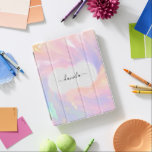 Namn Monogram Holography Princess Rosa iPad Skydd<br><div class="desc">Enligt färg kan färger ändra vårt sätt att känna och reagera. Denna pastel färg hjälper till att läka känslor och våra känslor. Var SÄKER och LYCKLIG och FULLT AV HOPPET! FlorenceKDESIGN</div>