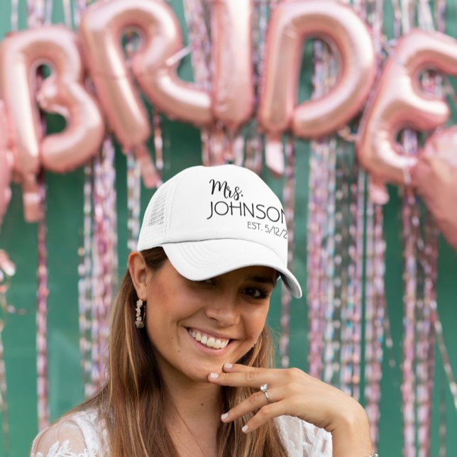 Namn Newlyged Bride Monogram Keps (Skapare uppladdad)