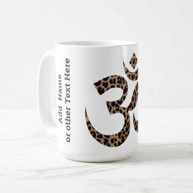 Namn på Leopard Print Om Symbol 15oz kaffemugg (Framsida vänster)