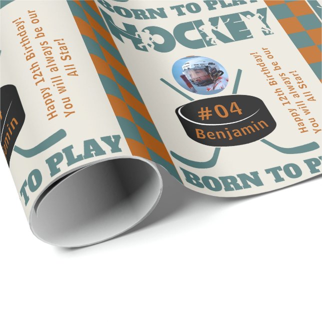 Namn Photo Age Jersey Number Sentiment Hockey Presentpapper (Rullad Hörn)