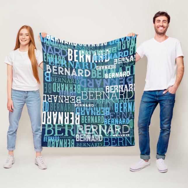 Namn replikerat i kustblått fleecefilt (På plats)