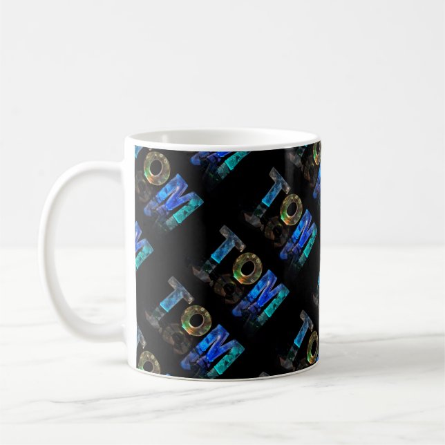 Namn Tom - namn i ljus (fotografera), Kaffemugg (Vänster)