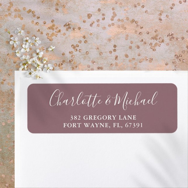 Namnteckning Bröllop-Returadressen i Script Mauve Returadress Etikett (Signature Script Mauve Wedding Return Address Label)