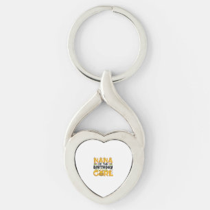 Nana 1st Birthday Girl Giraffe Temaparty Zoo Saf Twisted Heart Silverfärgad Nyckelring