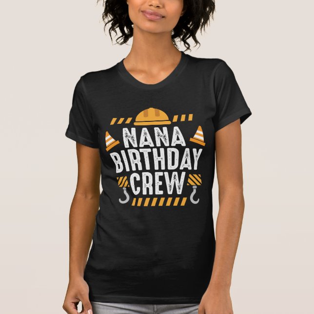 Nana Birthday Crew - Barnbyggnad T Shirt (Framsida)