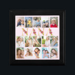Nana Blommigt Brev 15 Lodrät Photo Collage Rosa Minnesask<br><div class="desc">Fantastisk fotogåva till din nana. Utformningen har blommigt brev för "nana" som trycks i guld och dekoreras med rosa liljeblommor. Fotomallen har konfigurerats så att du kan lägga till 15 av dina favoritfoton, som alla visas i lodrät porträtt-format. Den här rutnätsfotosamlingen i stil ligger på rosa färg, som du gärna...</div>