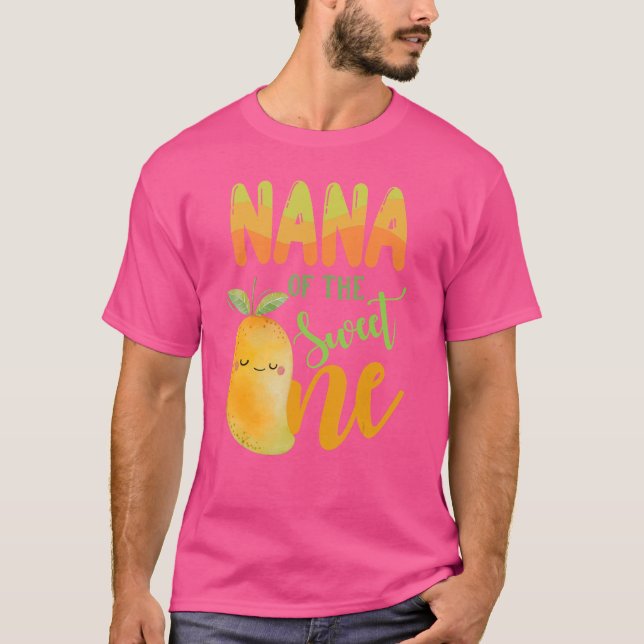 Nana, den svenska första Mango-familjen på födelse T Shirt (Framsida)