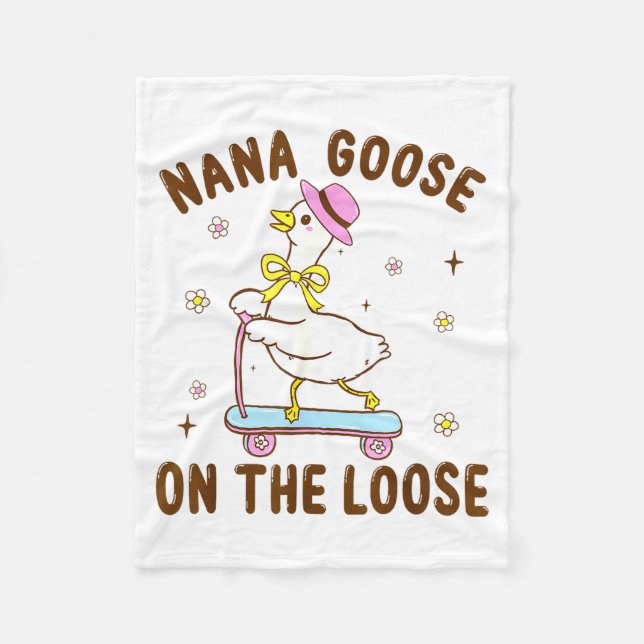 Nana Goose On The Loose Funny Birthday Matching Fa Fleecefilt (Framsidan)
