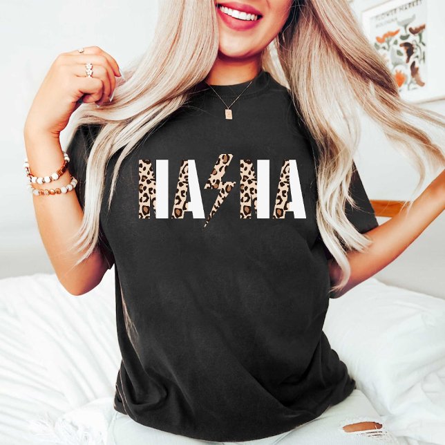 Nana Leopard Skriv ut det unika svarta monogrammet T Shirt (Nana Leopard Print Birthday Unique Black monogram T-Shirt)