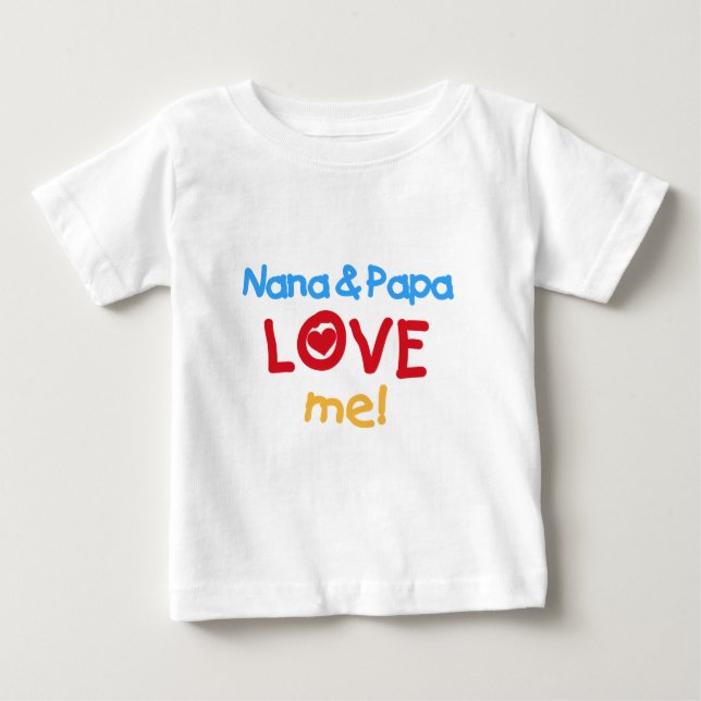 Nana och pappan älskar mig tee (Framsida)