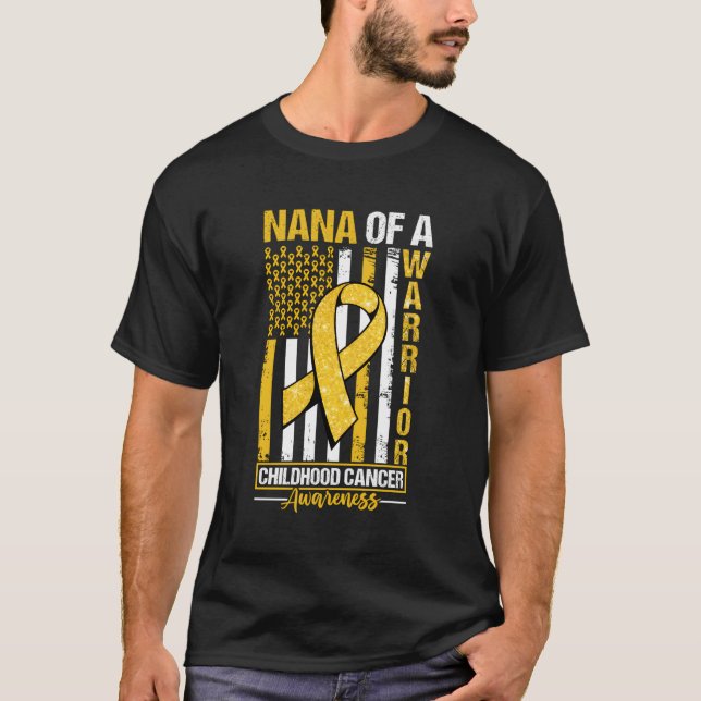 Nana of a Warrior Child Cancer Awareness Flagga T Shirt (Framsida)