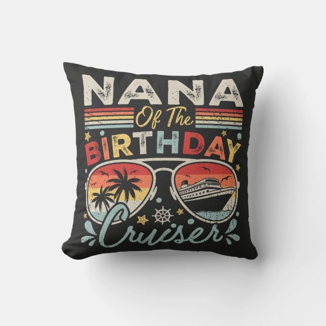 Nana of the Birthday Cruiser Vacation Kudde (Framsida)