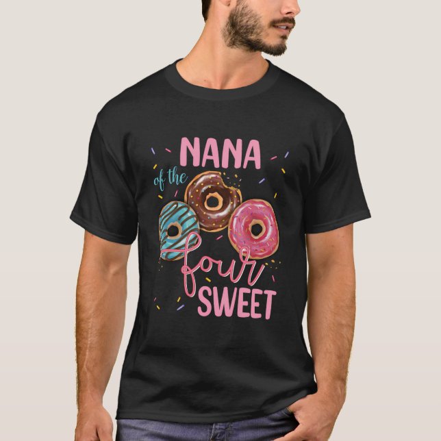 Nana of the Sweet four 4th Donut Födelsedagsfest t T Shirt (Framsida)