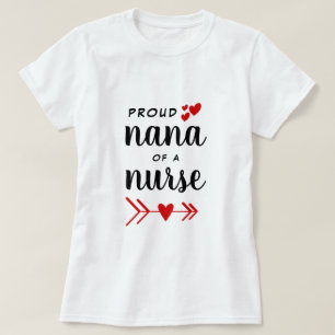 Nana, stolt över en Nurse Red Hearts T Shirt