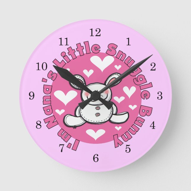 Nana's Little Snuggle Bunny Rund Klocka (Framsida)
