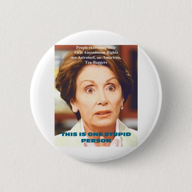 NANCY PELOSI- EN DUM PERSON KNAPP (Framsida)