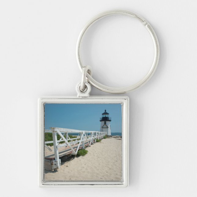 Nantucket. Gammal Trä Fyr Fyrkantig Silverfärgad Nyckelring (Framsidan)