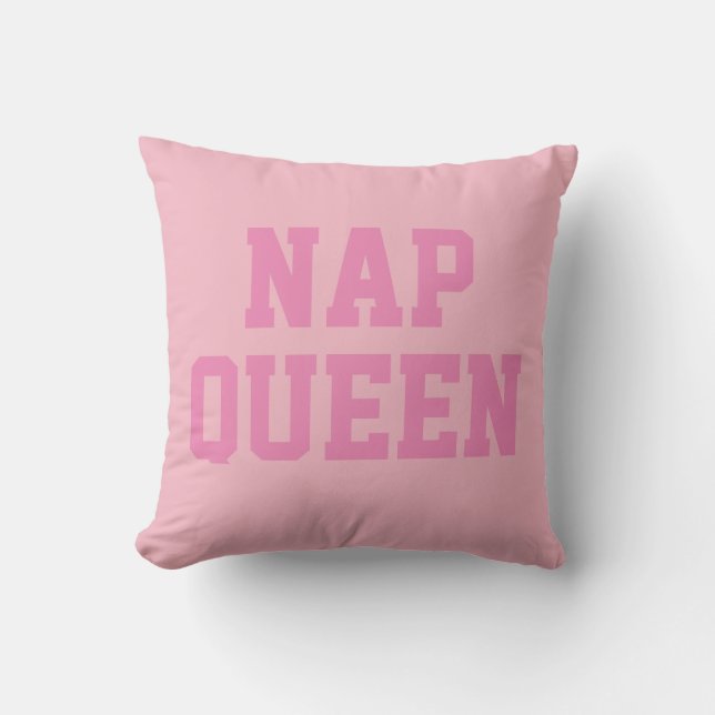 Nap Queen | Joke Humor Rosa Dekorativ kudde (Framsida)